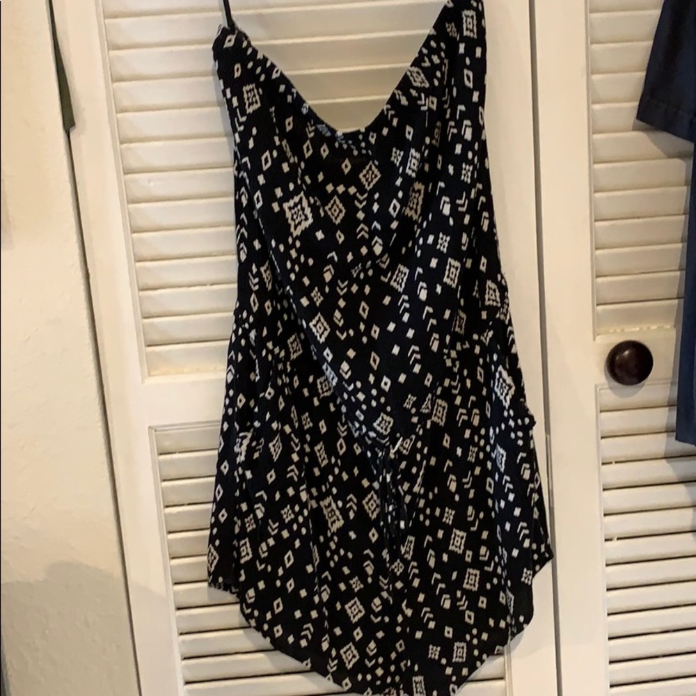 Strapless white and black romper with pockets!